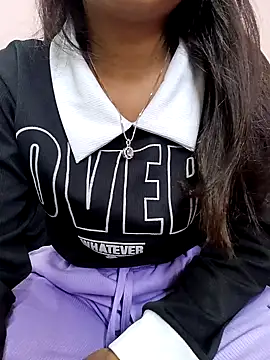 Snapshot of Ananya_34 chatting on 02.02.25 Ananya 34 online show from 02.02.25