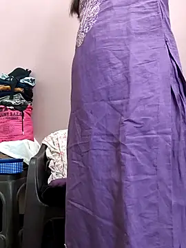 Snapshot of Ananya_34 chatting on 10.18.25 Ananya 34 online show from 10.18.25