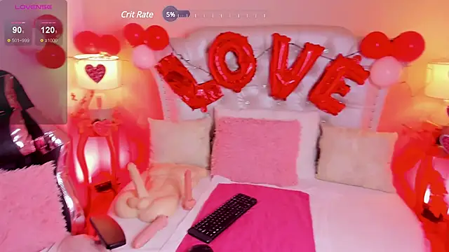 AliceLamore online show from 02.11.25