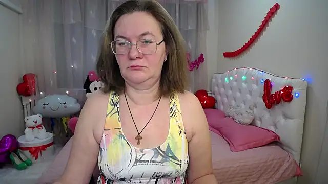 HolyMilfa online show from 02.12.25