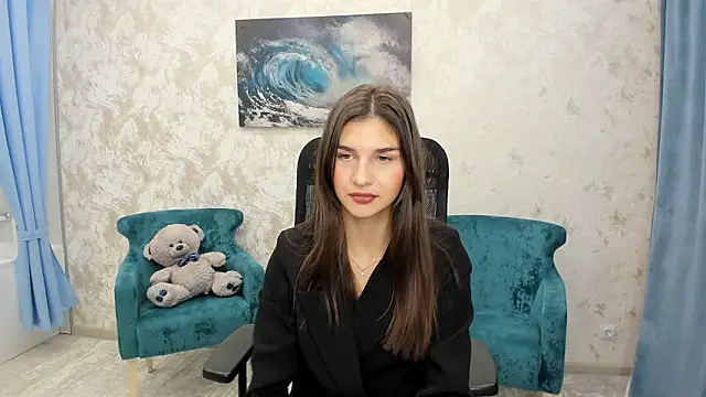 MiaAxel online show from 12.02.24