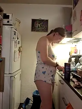 rose bunny online show from 01.17.25