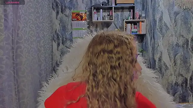 Snapshot of JuxxxsyBunx chatting on 10.04.25 JuxxxsyBunx online show from 10.04.25