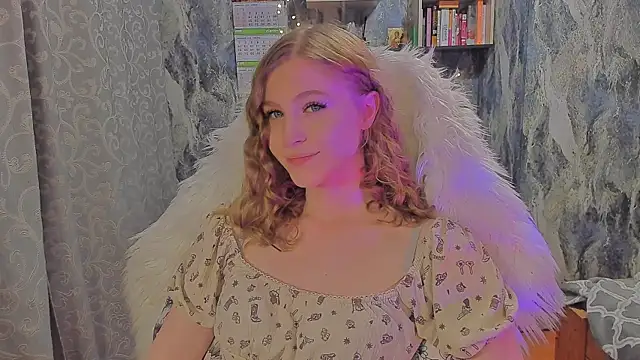 Snapshot of JuxxxsyBunx chatting on 11.11.25 JuxxxsyBunx online show from 11.11.25