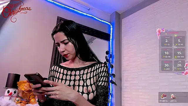 sweetieandjuicyy online show from 12.20.24