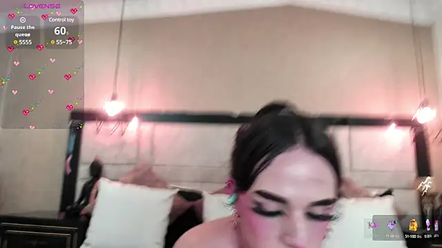 JustinePerry online show from 01.12.25