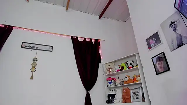 megan 100 online show from 10.09.25