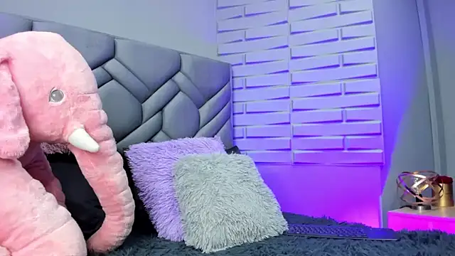 BriannaHarps online show from 02.19.25
