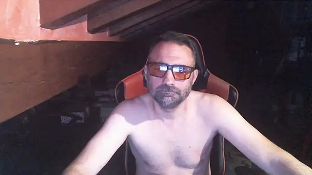 Snapshot of 6996horus chatting on 11.18.25 6996horus online show from 11.18.25