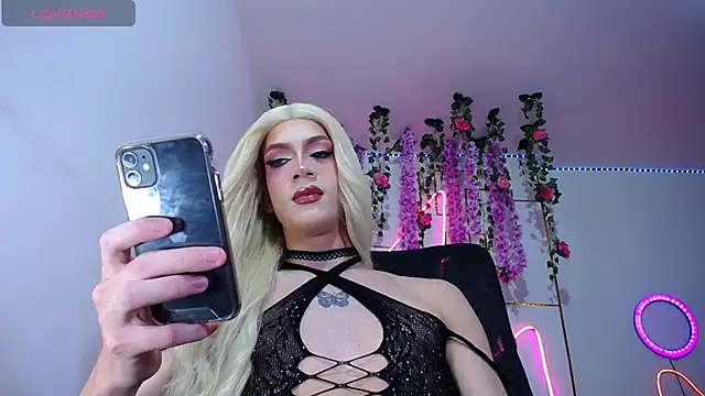 Snapshot of khalany_hadid chatting on 11.08.25 khalany hadid online show from 11.08.25