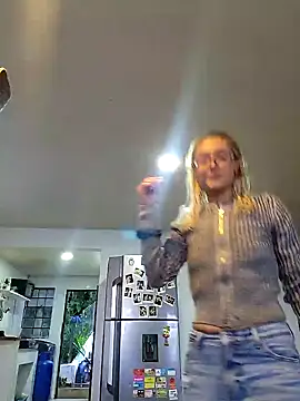 Snapshot of 911Calling chatting on 12.16.24 911Calling online show from 12.16.24