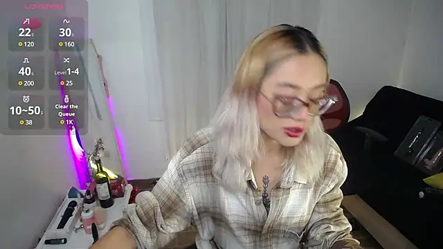 Snapshot of 911Calling chatting on 01.12.25 911Calling online show from 01.12.25