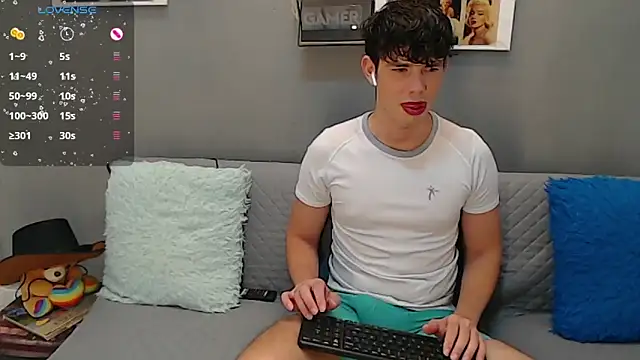 Angelo-cianuro- online show from 12.15.24