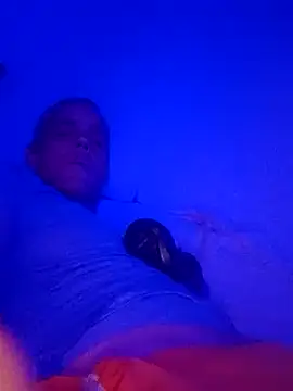 Snapshot of sexsuchti80 chatting on 10.01.25 sexsuchti80 online show from 10.01.25