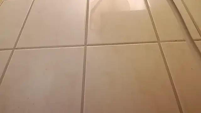 Snapshot of sexsuchti80 chatting on 12.19.25 sexsuchti80 online show from 12.19.25