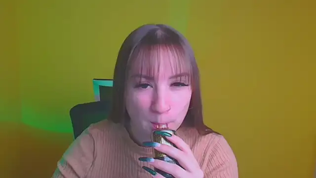 Evelina GG online show from 12.17.24