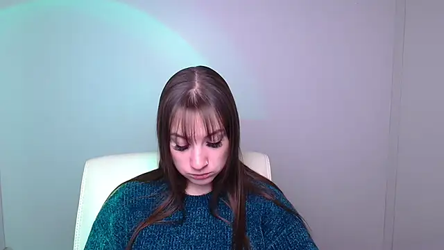 Evelina GG online show from 12.18.24