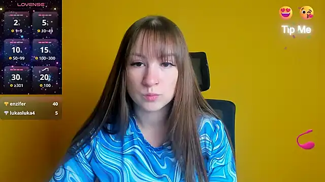 Snapshot of Evelina_GG chatting on 10.11.25 Evelina GG online show from 10.11.25