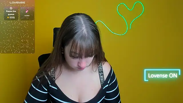 Snapshot of Evelina_GG chatting on 10.18.25 Evelina GG online show from 10.18.25