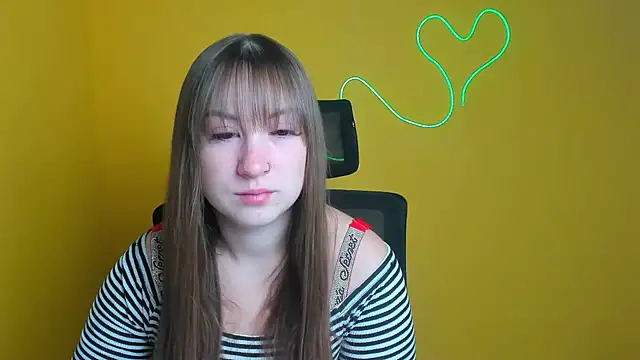 Snapshot of Evelina_GG chatting on 10.20.25 Evelina GG online show from 10.20.25