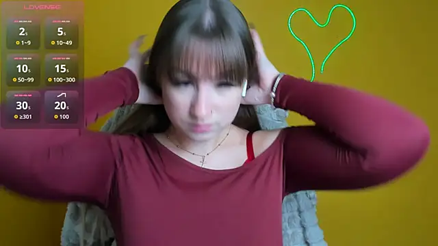 Snapshot of Evelina_GG chatting on 11.05.25 Evelina GG online show from 11.05.25