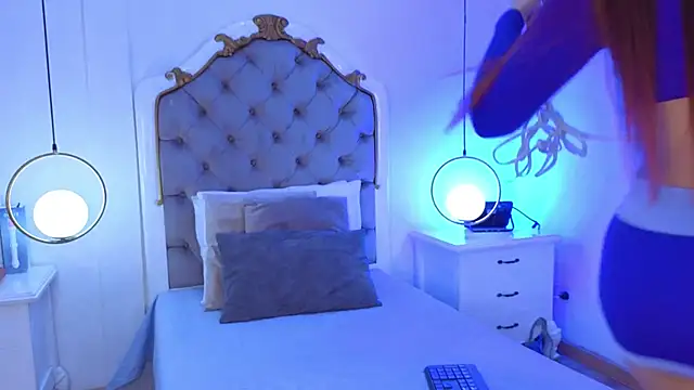  ambar Adamss online show from 10.12.25