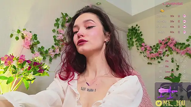 Snapshot of MyLou_ chatting on 03.02.25 MyLou online show from 03.02.25