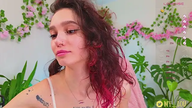 Snapshot of MyLou_ chatting on 03.22.25 MyLou online show from 03.22.25
