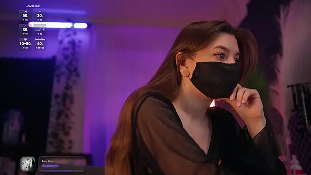 Snapshot of aarimass chatting on 10.19.25 aarimass online show from 10.19.25