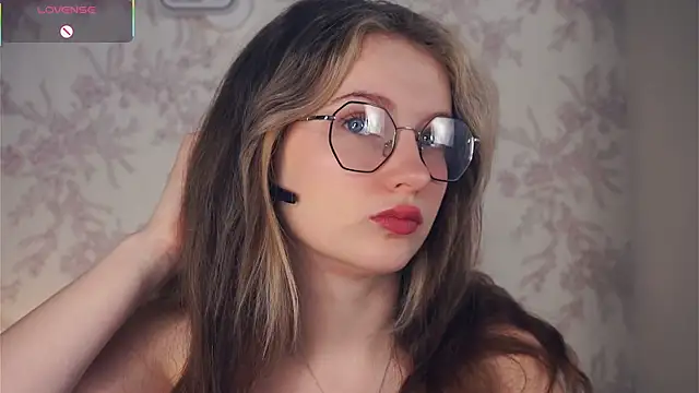 Snapshot of DarylBeresford chatting on 10.26.25 DarylBeresford online show from 10.26.25