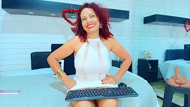 Snapshot of Kasandra_Gomez chatting on 09.25.25 Kasandra Gomez online show from 09.25.25