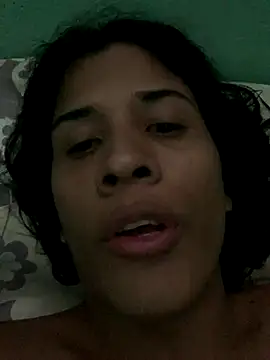 Snapshot of La_Perversa69 chatting on 10.22.25 La Perversa69 online show from 10.22.25