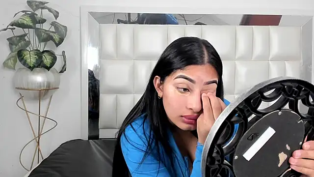 Alhana pulido online show from 09.09.25