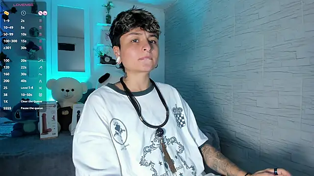 ZuryRamirez  online show from 10.04.25