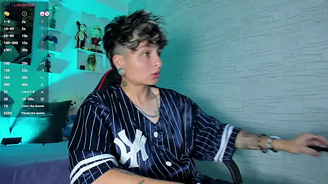 ZuryRamirez  online show from 11.10.25