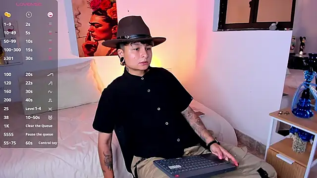 Snapshot of ZuryRamirez_ chatting on 06.16.26 ZuryRamirez online show from 06.16.26