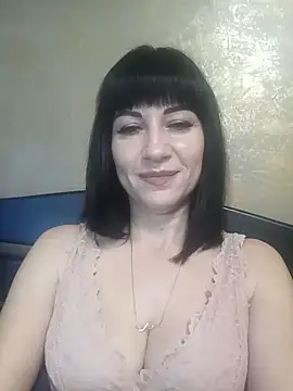 Snapshot of FireLily332 chatting on 12.23.24 FireLily332 online show from 12.23.24