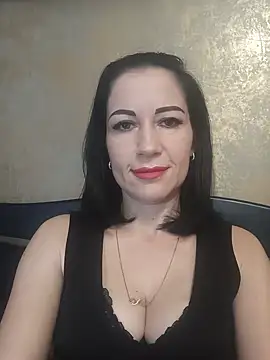 Snapshot of FireLily332 chatting on 12.29.24 FireLily332 online show from 12.29.24