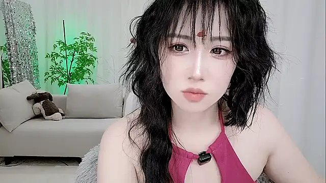 Snapshot of Vaness-a chatting on 10.22.25 Vaness-a online show from 10.22.25