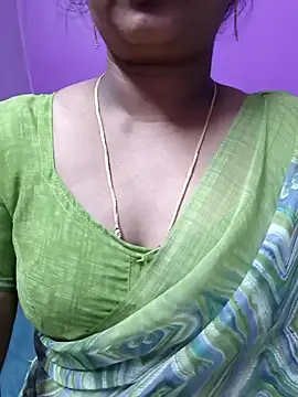 Snapshot of Vaishali90 chatting on 12.20.24 Vaishali90 online show from 12.20.24