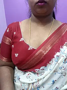 Snapshot of Vaishali90 chatting on 02.17.25 Vaishali90 online show from 02.17.25