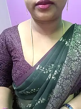 Snapshot of Vaishali90 chatting on 02.24.25 Vaishali90 online show from 02.24.25