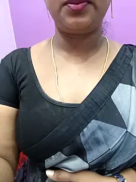 Snapshot of Vaishali90 chatting on 03.17.25 Vaishali90 online show from 03.17.25