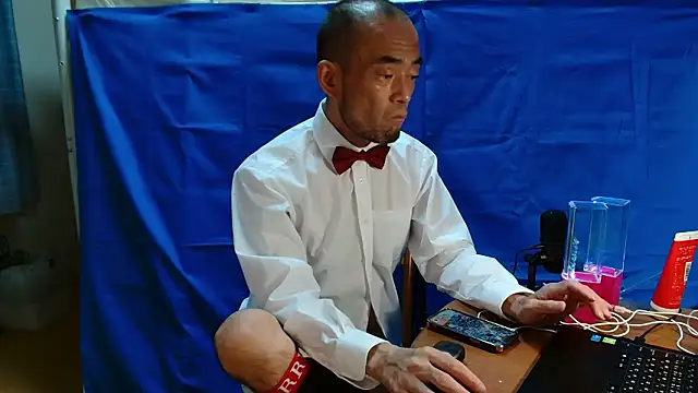 Snapshot of heita_omori chatting on 10.07.25 heita omori online show from 10.07.25