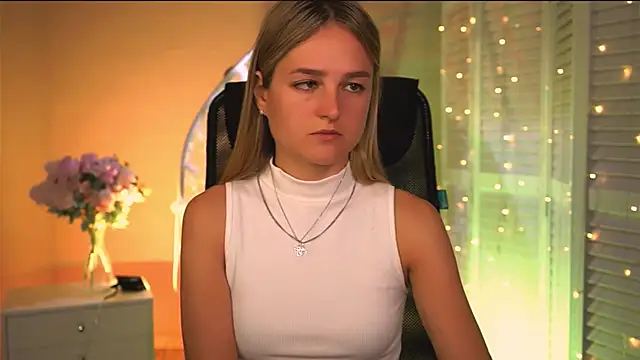 DeboraLarson online show from 04.07.26