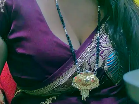 Snapshot of LOVE-SUSHILA chatting on 03.10.25 LOVE-SUSHILA online show from 03.10.25