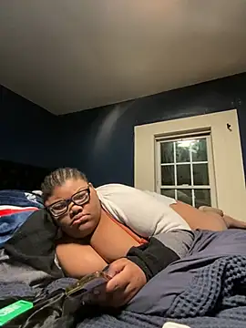 Snapshot of dondivax3 chatting on 01.04.25 dondivax3 online show from 01.04.25