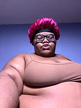 Snapshot of dondivax3 chatting on 10.21.25 dondivax3 online show from 10.21.25