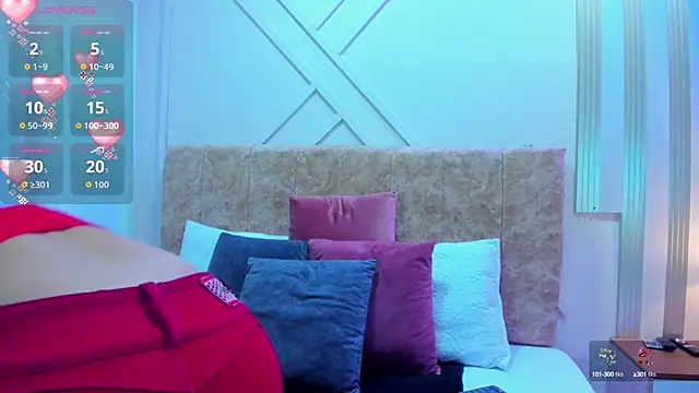 ashley  foxx  online show from 10.02.25