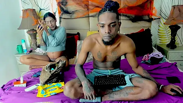 bigblackhotx1 online show from 10.26.25